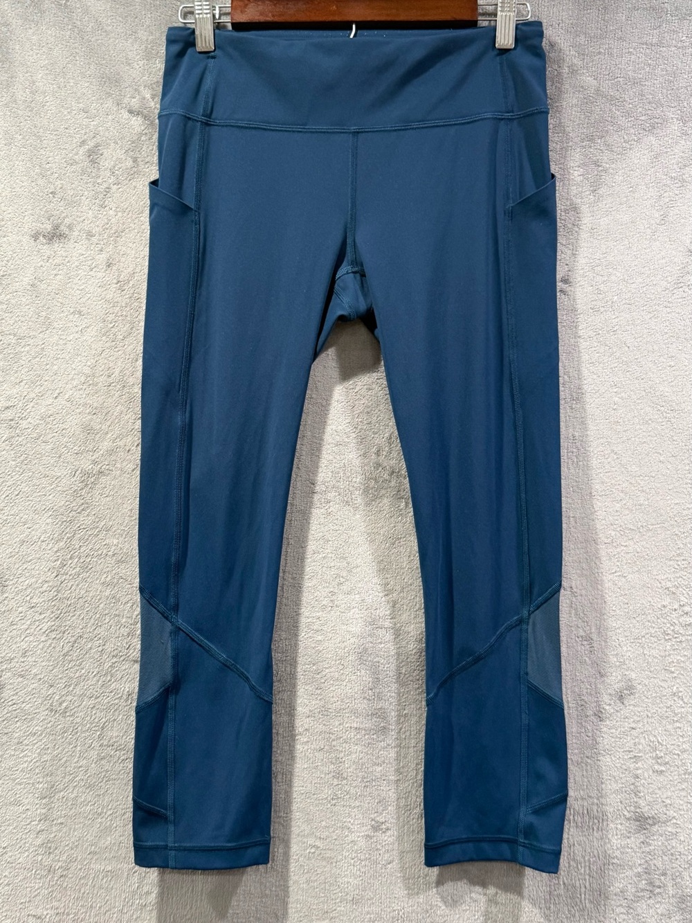 Lululemon Pace Rival High Rise Crop Leggings Womens Size 6 Teal Athletic
